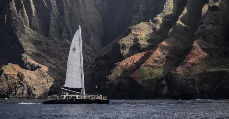 Sailing From Hawaii To Tahiti: A Complete Guide
