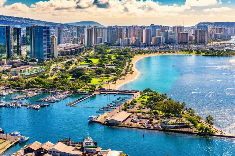 Is Honolulu A Big City? A Detailed Look At Honolulu’S Size And Offerings