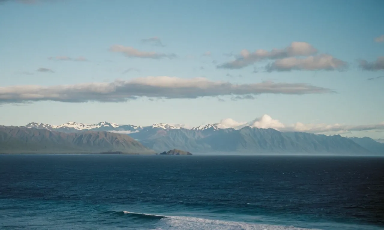 How Far Is Alaska From Hawaii? A Detailed Look At The Distances Between