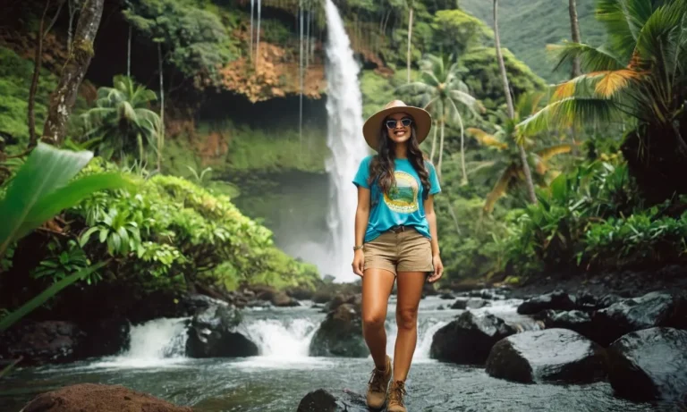 What To Wear Hiking In Hawaii: The Complete Packing Guide
